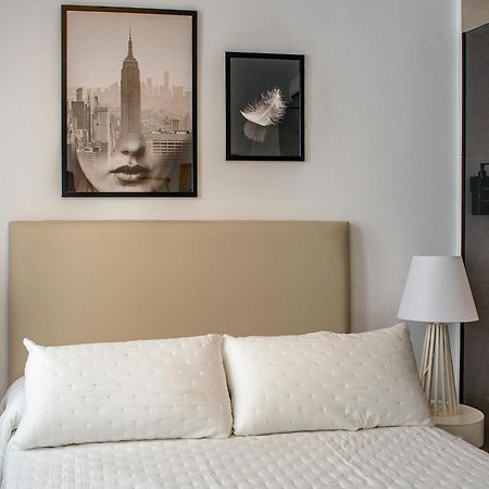Antonella Suites Fuentes de Andalucia Exterior photo
